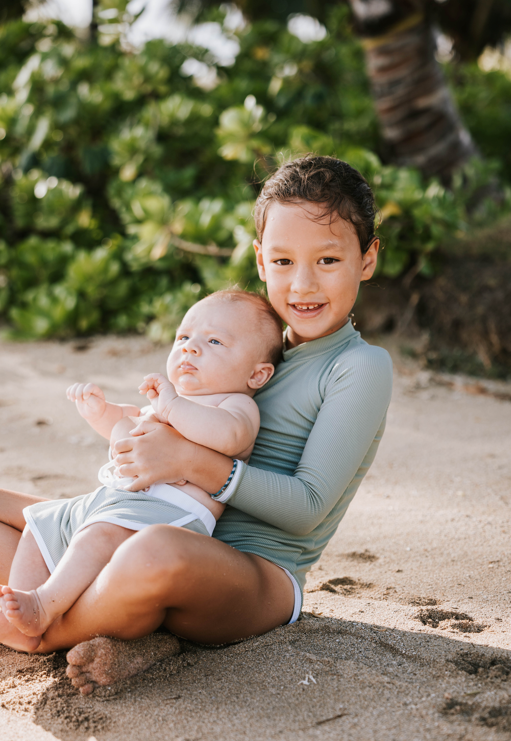 ava + oliver - Girls Rashguard Onesie | Mint