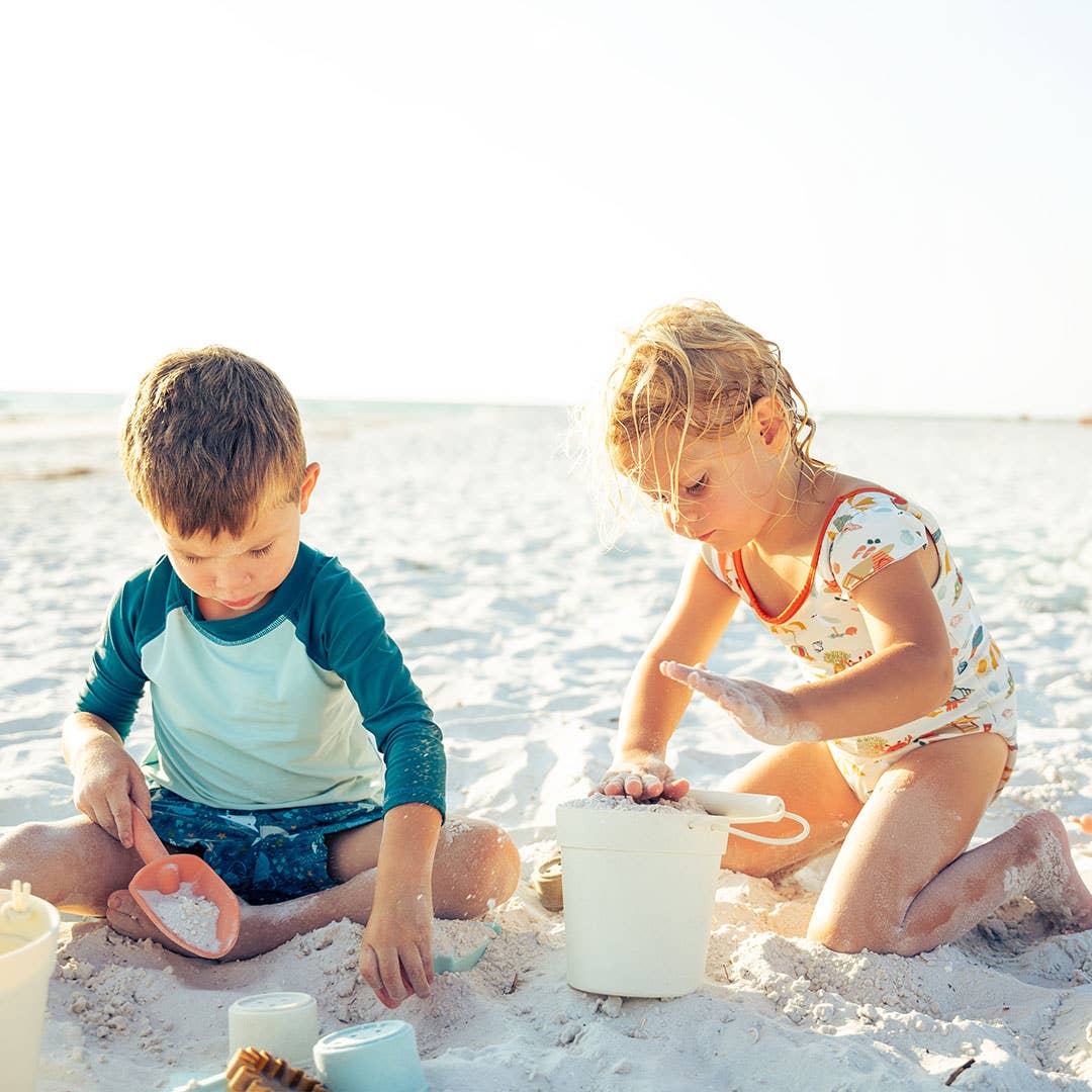 Kids Silicone Beach Bucket and Sand Toys Gift Set