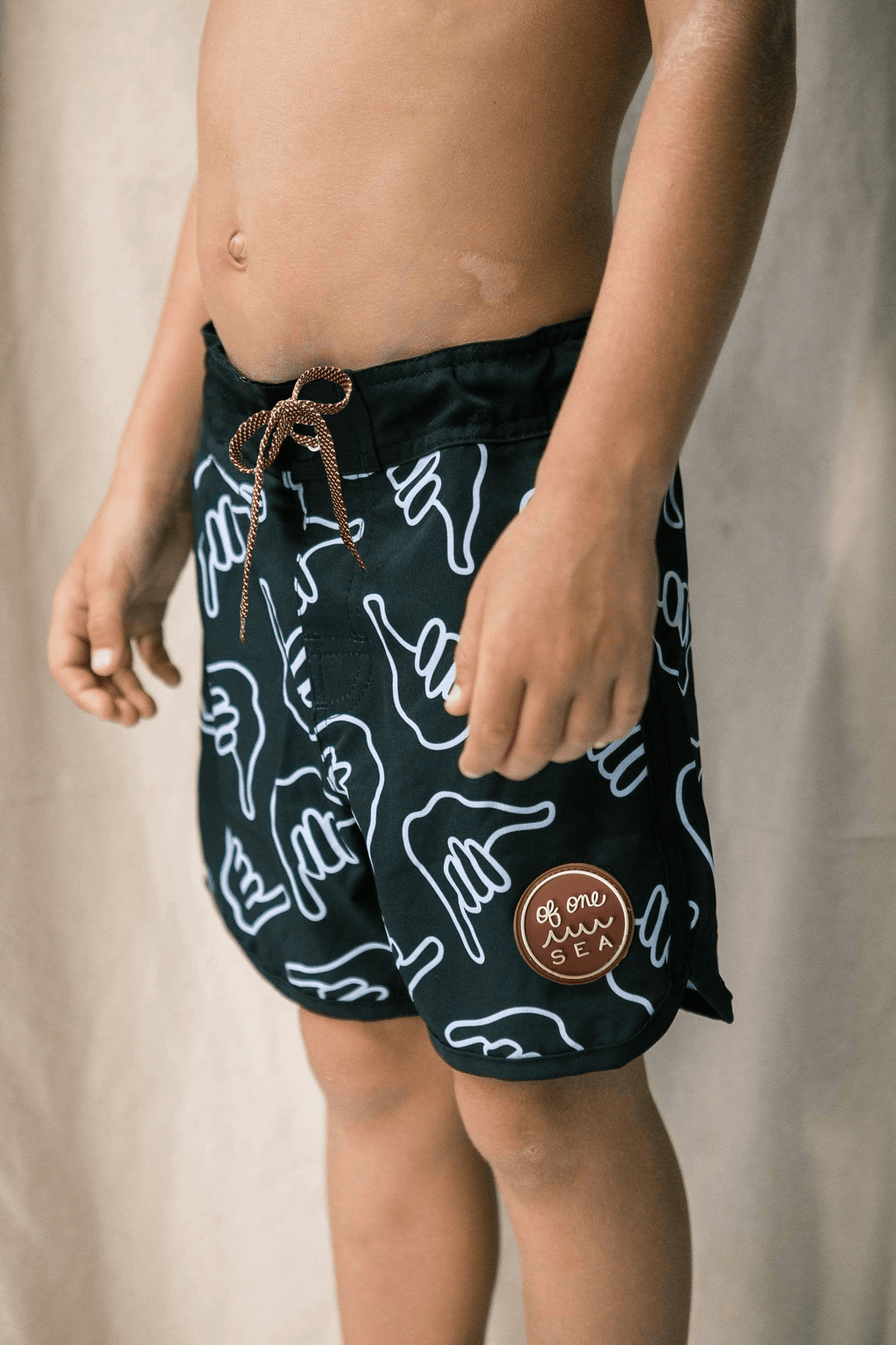 Of One Sea - Kid’s Retro Boardshorts in Black Shaka