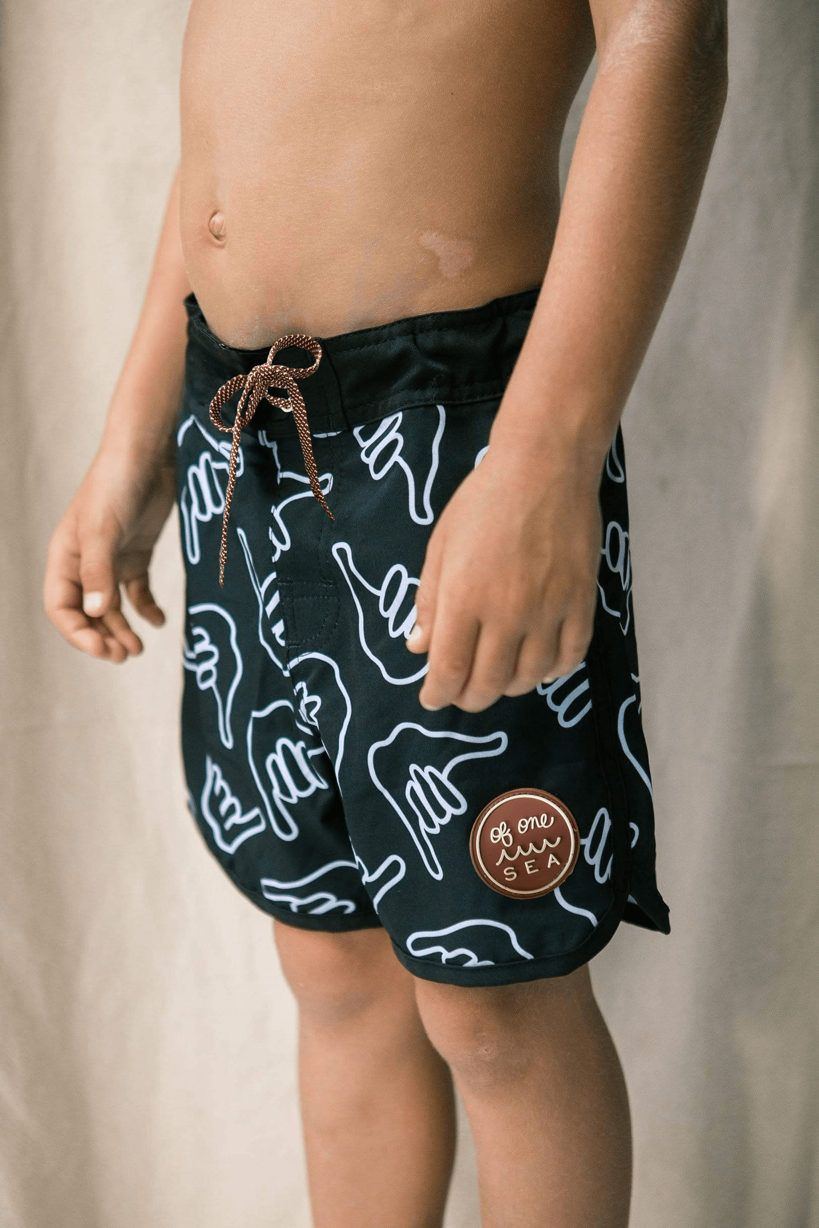 Of One Sea - Kid’s Retro Boardshorts in Black Shaka