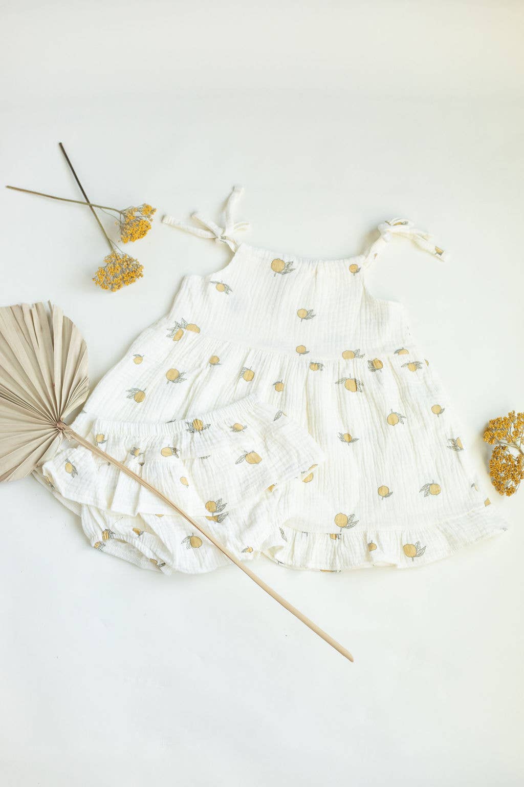 Summer lemon set dress w bloomers