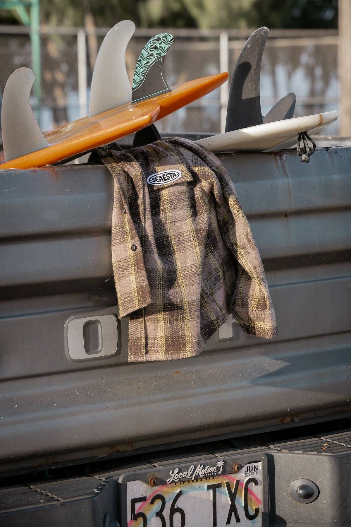Patch Flannel Shirt / Youth / Charcoal