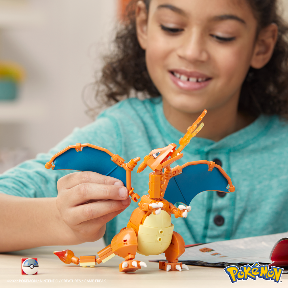 MEGA™ Pokémon Charizard LEGO
