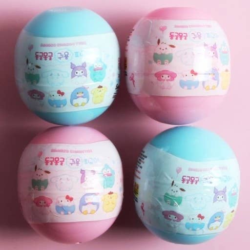 Sanrio Adorable Round Figure Blind Capsule Set