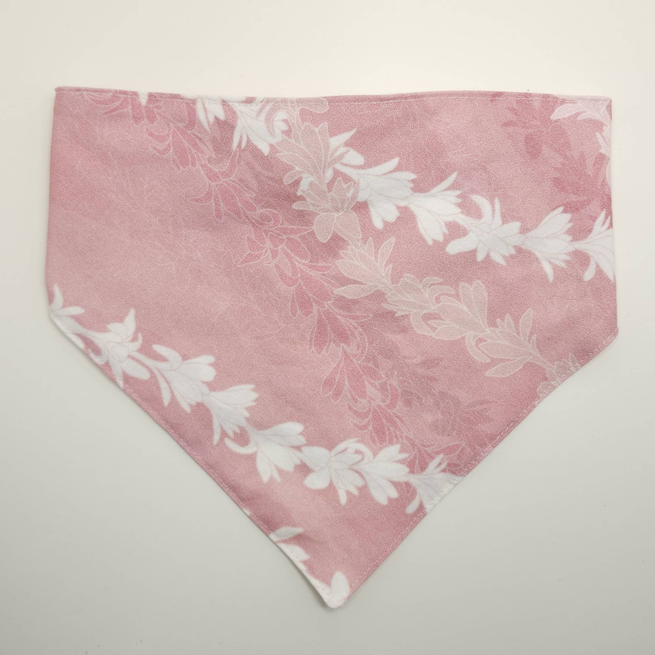 Pet Bandana- Mauve Lei Tuberose